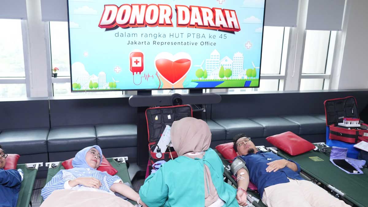 Semarak HUT ke-45, PTBA Salurkan Kepedulian Lewat Donor Darah