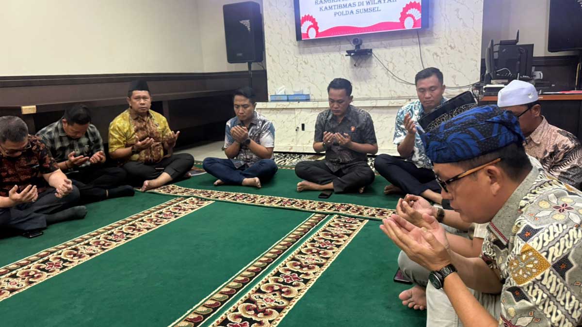 Sentuhan Humanis Intelkam Polda Sumsel: Ajak Anak Yatim Doa Bersama Demi Kamtibmas