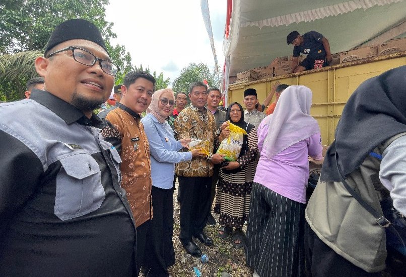 Kendalikan Inflasi dan Tekan Angka Kemiskinan, Gerakan Pangan Murah Diadakan di Babat Toman