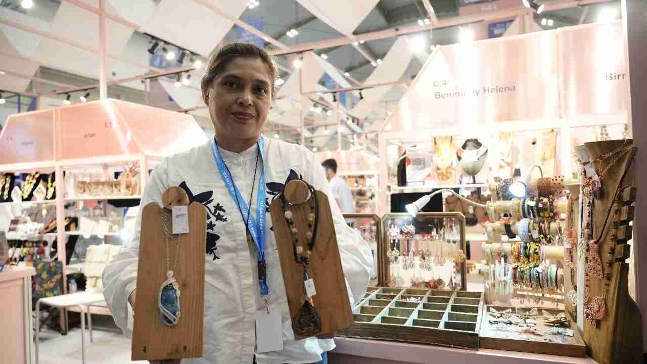 Dukungan BRI Antar Usaha Lokal Perhiasan Batu Alam Jangkau Pasar Internasional