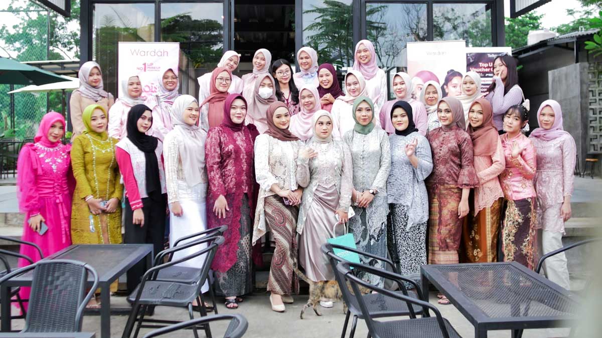 Kolaborasi Cantik Wardah x Lavena Crochet Hadirkan Personal Color Analysis dan DIY Charm Lipstik