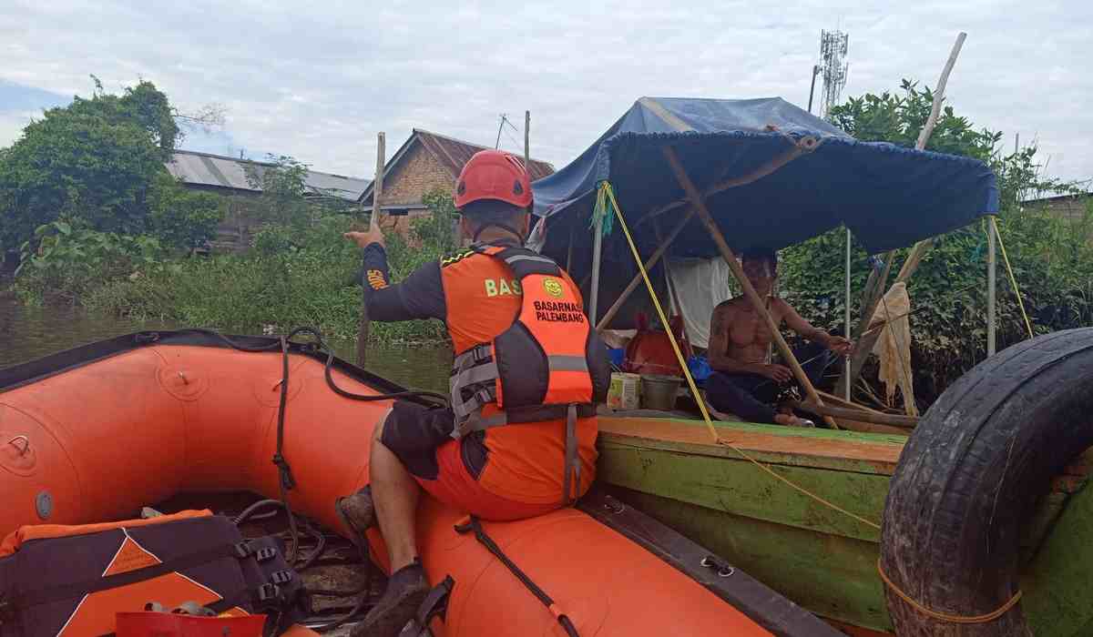 Saat Lebaran 2024, Basarnas Cari Warga Tenggelam di Sungai Borang Palembang