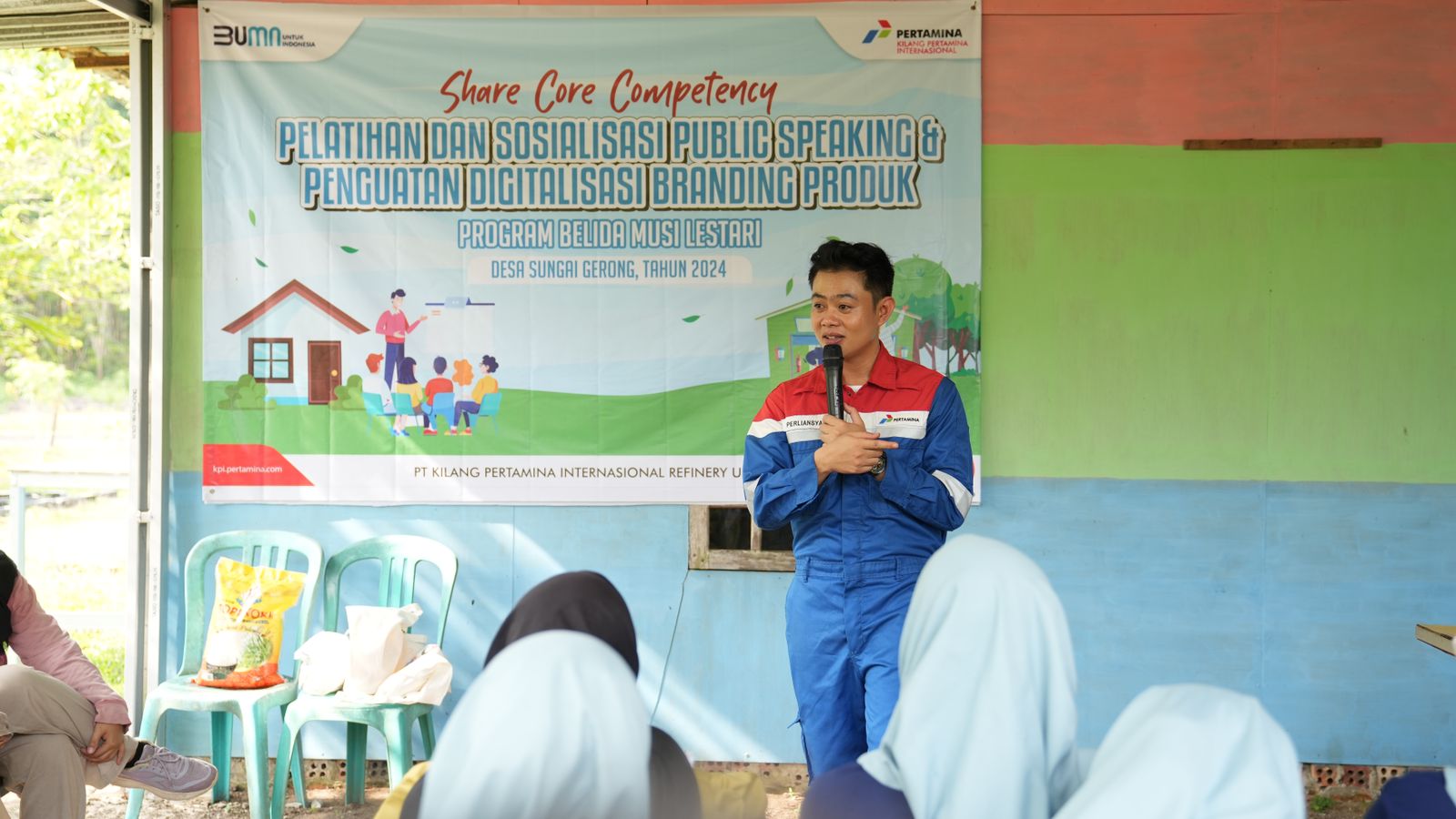 Kilang Pertamina Plaju Bekali Skill Public Speaking Untuk Masyarakat