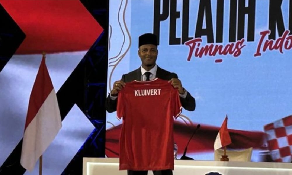Belum Pernah Tumbang Selama Jalani Laga Debut, Jadi Prestasi Menjanjikan Kluivert untuk Timnas Indonesia 