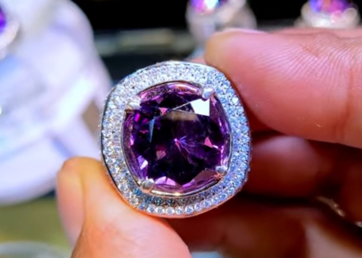 Batu Akik Dinilai Punya Manfaat Positif bagi Pelajar, Mitos atau Fakta?