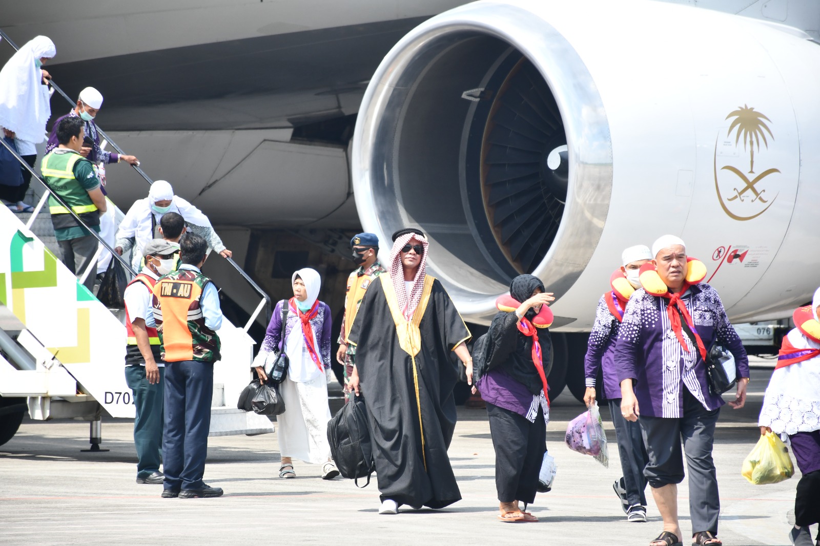 441 Jemaah Kloter 14 Asal Lahat dan Palembang Mendarat di Bandara SMB II 