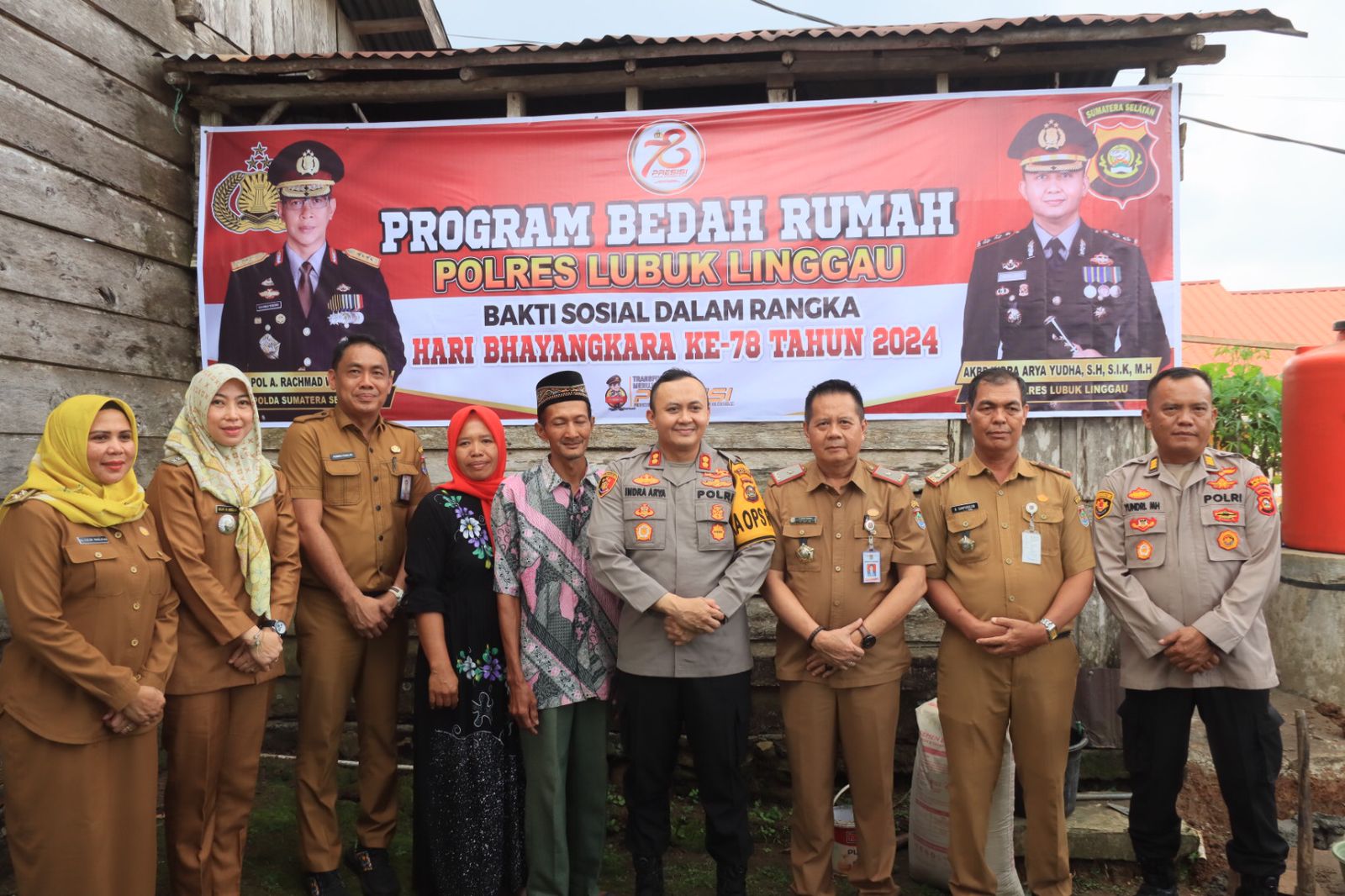 Polres dan Pemkot Lubuklinggau Bedah Rumah Azhari di Kelurahan Muara Enim