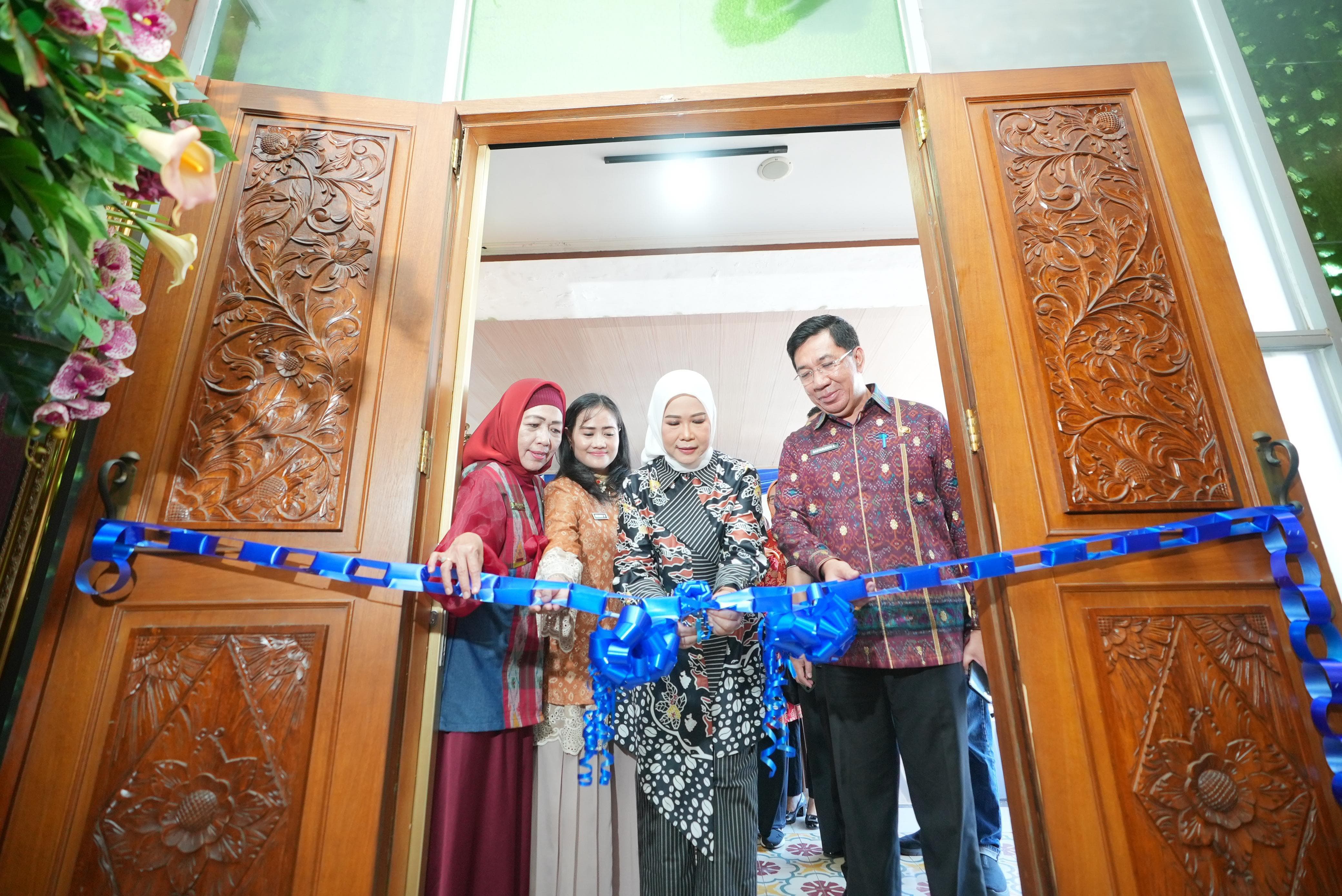 Feby Deru Buka Kriya Sriwijaya Ramadhan Sale dan Operasi Pasar Ramadhan 2025