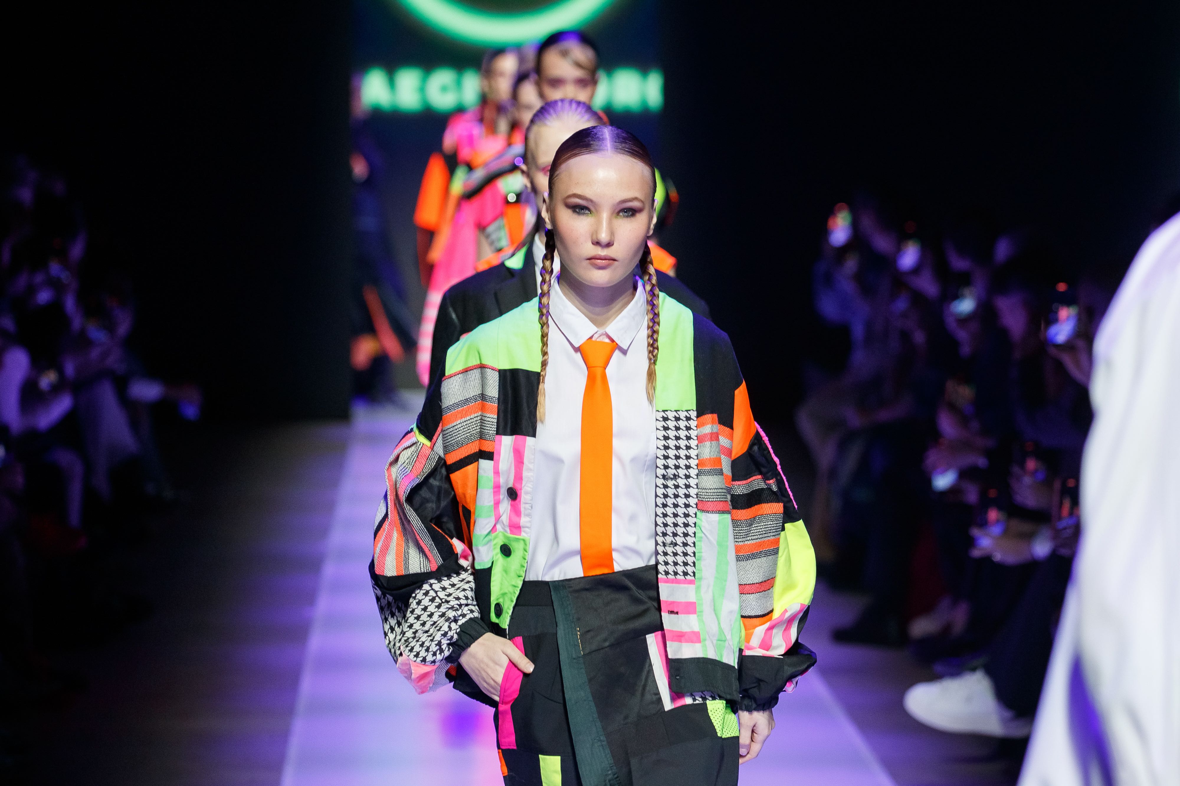 Perkenalkan Koleksi Eco-Friendly, Brand Indonesia RAEGITAZORO Meriahkan Moscow Fashion Week