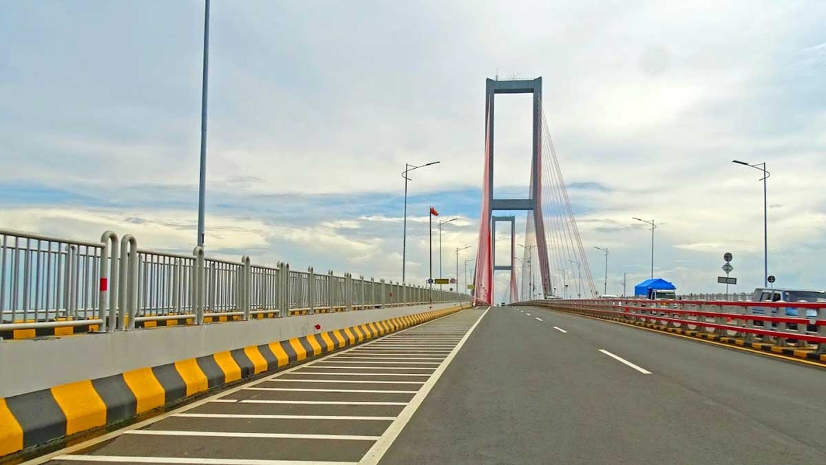 Ini 8 Jembatan Paling Terkenal di Indonesia, Palembang Ada Gak Ya?