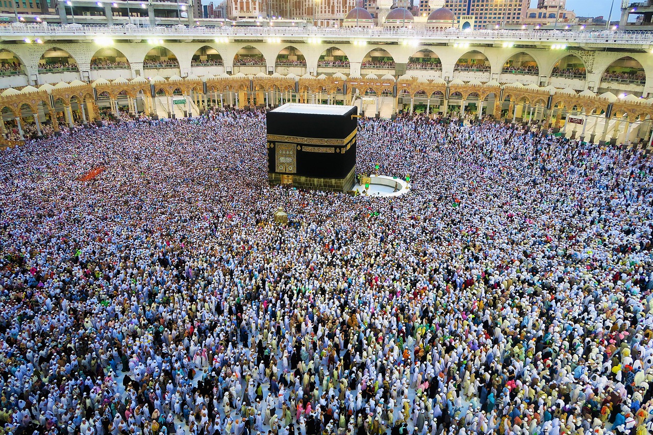 Jarang di Ketahui! 5 Pemain Sepak Bola Dunia yang Sudah Menunaikan Ibadah Haji