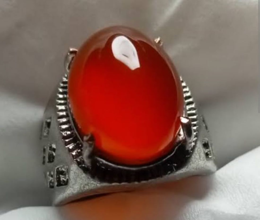 ELEGAN! Inilah 5 Batu Akik Terbaik Tahun 2025