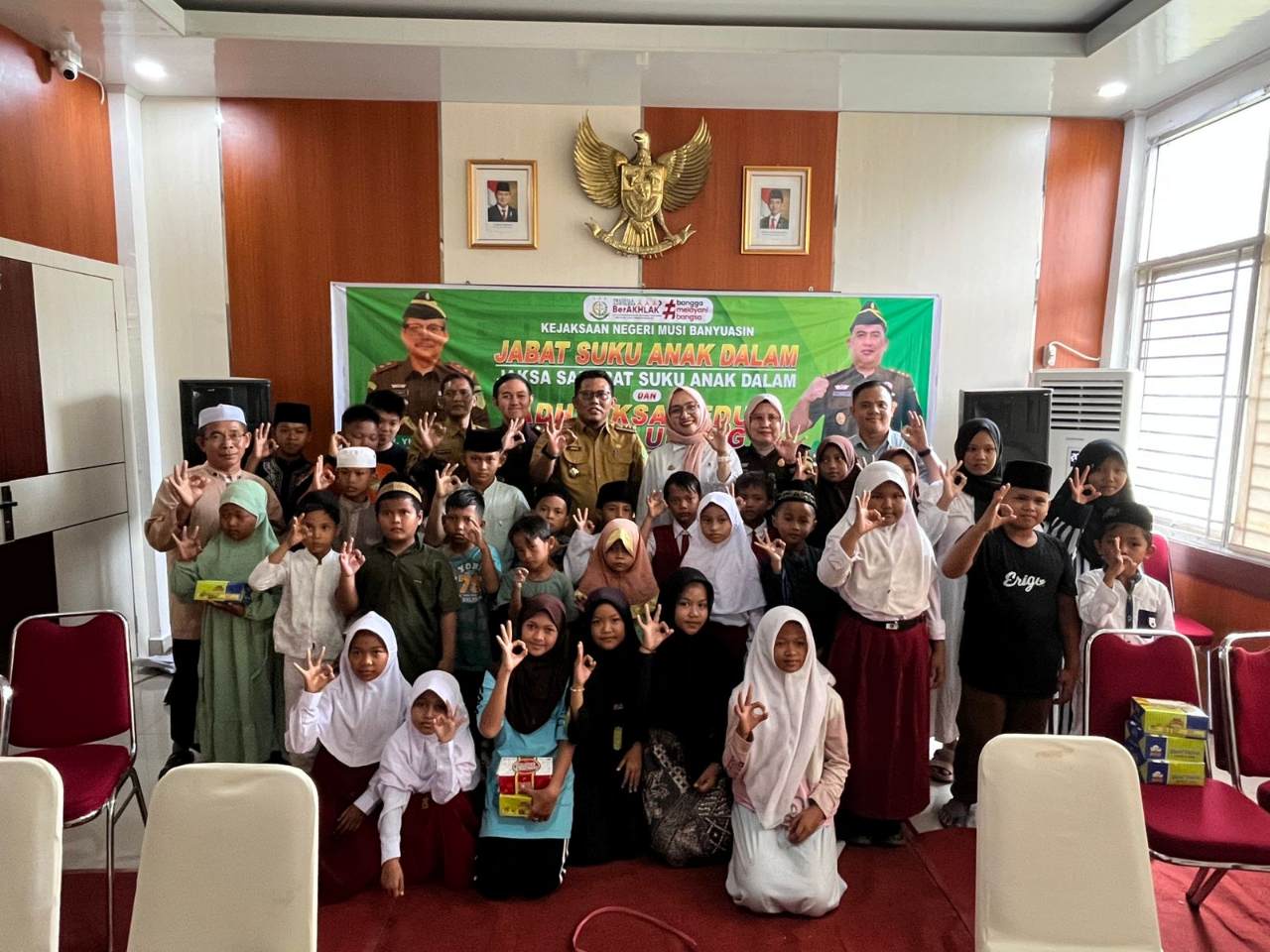 Bangun Hubungan Harmonis Bersama Komunitas Adat, Kejari Muba Sapa Suku Anak Dalam di Bayung Lencir