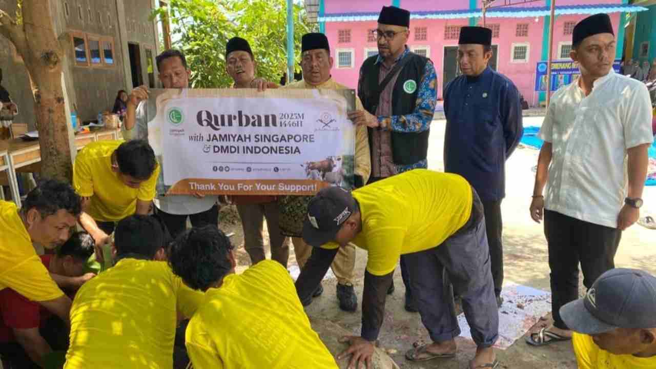 Kurban Lintas Negara: Jamiyah Singapore dan DMDI Salurkan 600 Hewan Kurban untuk Indonesia