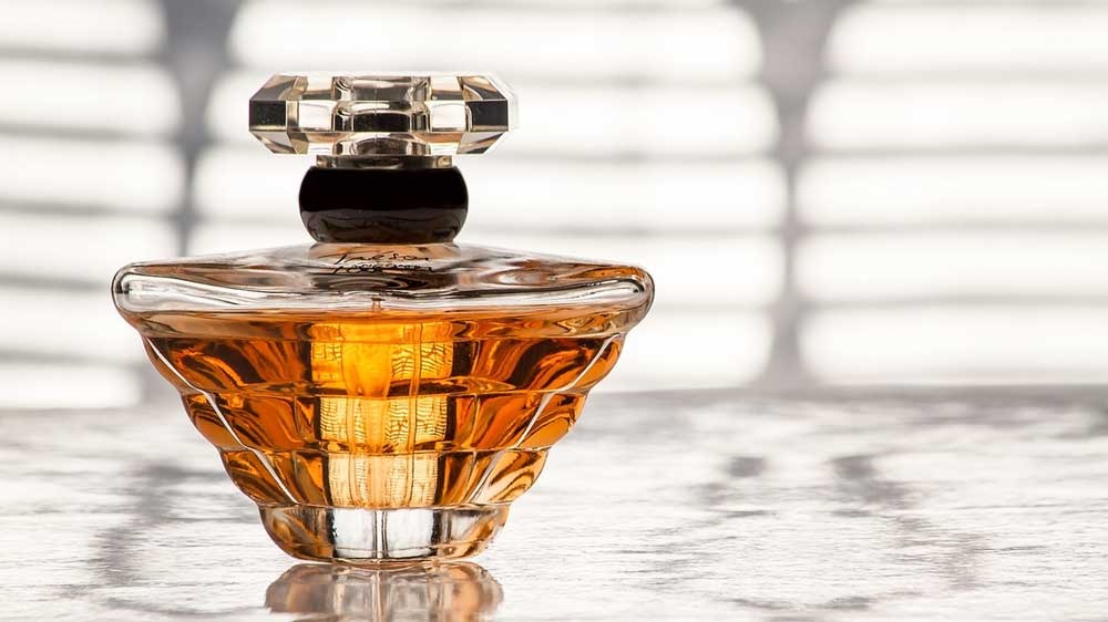 5 Rekomendasi Parfum Lebaran 2024 yang Wanginya Tahan Seharian, Gak Zaman Bau Badan Saat Hari Raya 