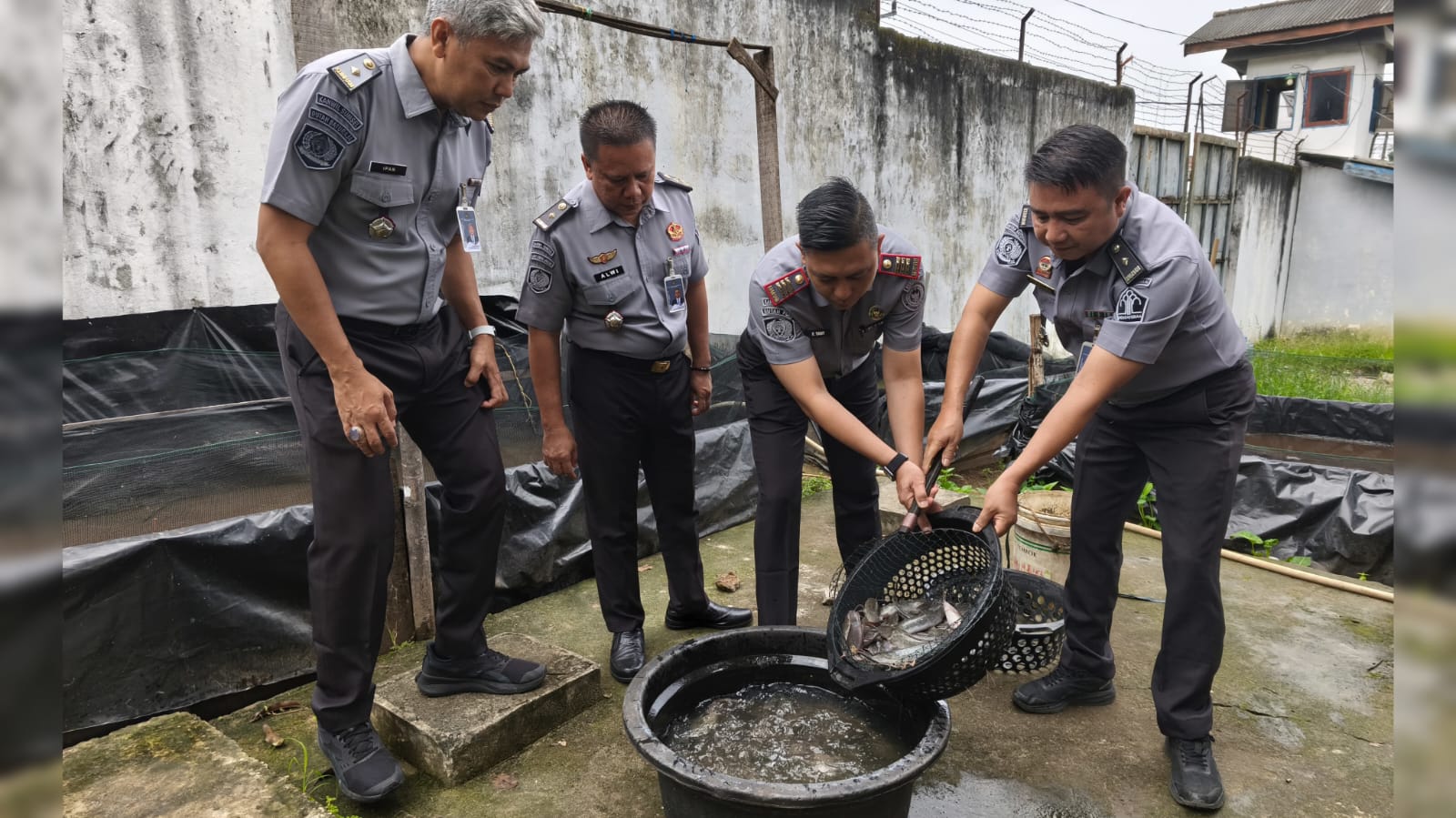 Rutan Baturaja Panen Lele: Wujud Nyata Implementasi Program Akselerasi Menteri Imigrasi dan Pemasyarakatan