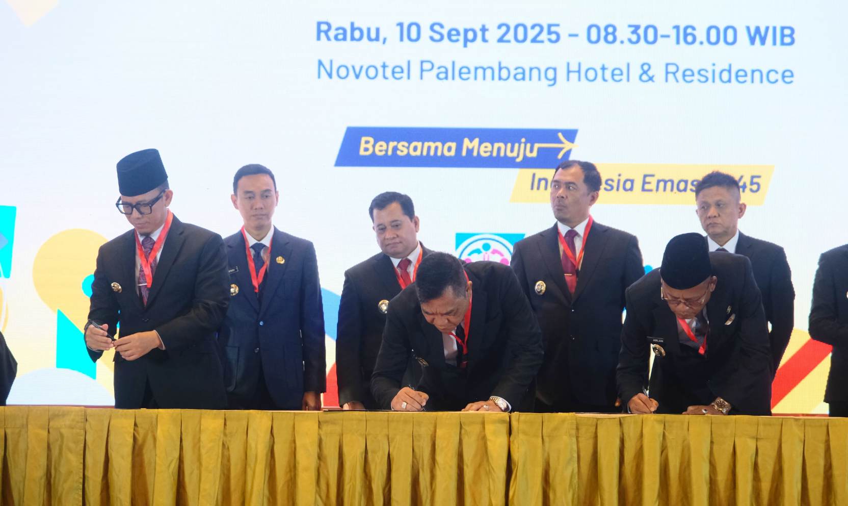 Bupati Muba Tandatangani Komitmen Bersama Tentang Pembangunan Meritokrasi