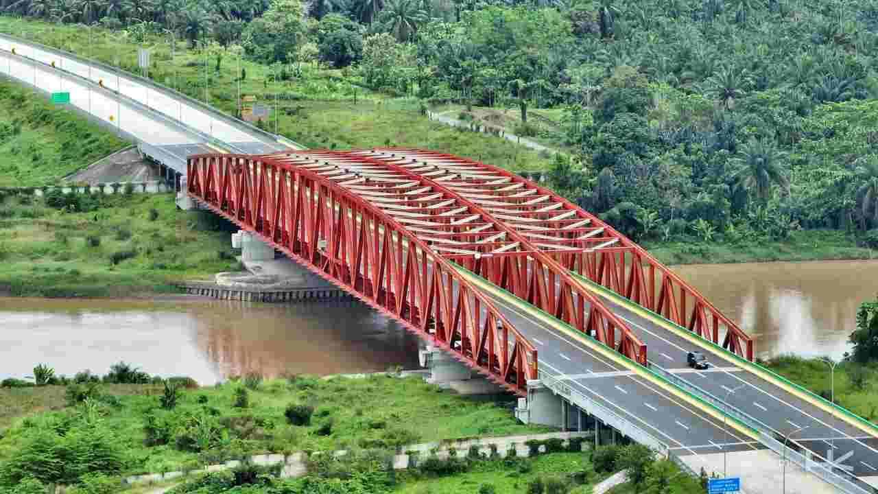 Tekan Risiko dalam Pembangunan JTTS, Ini Strategi yang Dilakukan oleh Hutama Karya