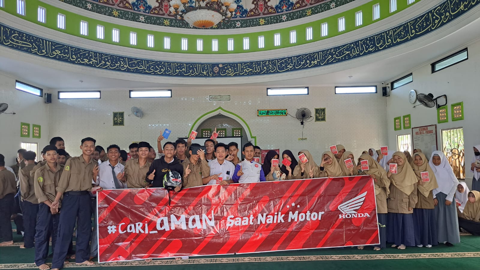 Puluhan Siswa SMA Muhammadiyah 8 Palembang Dibekali Edukasi Safety Riding 