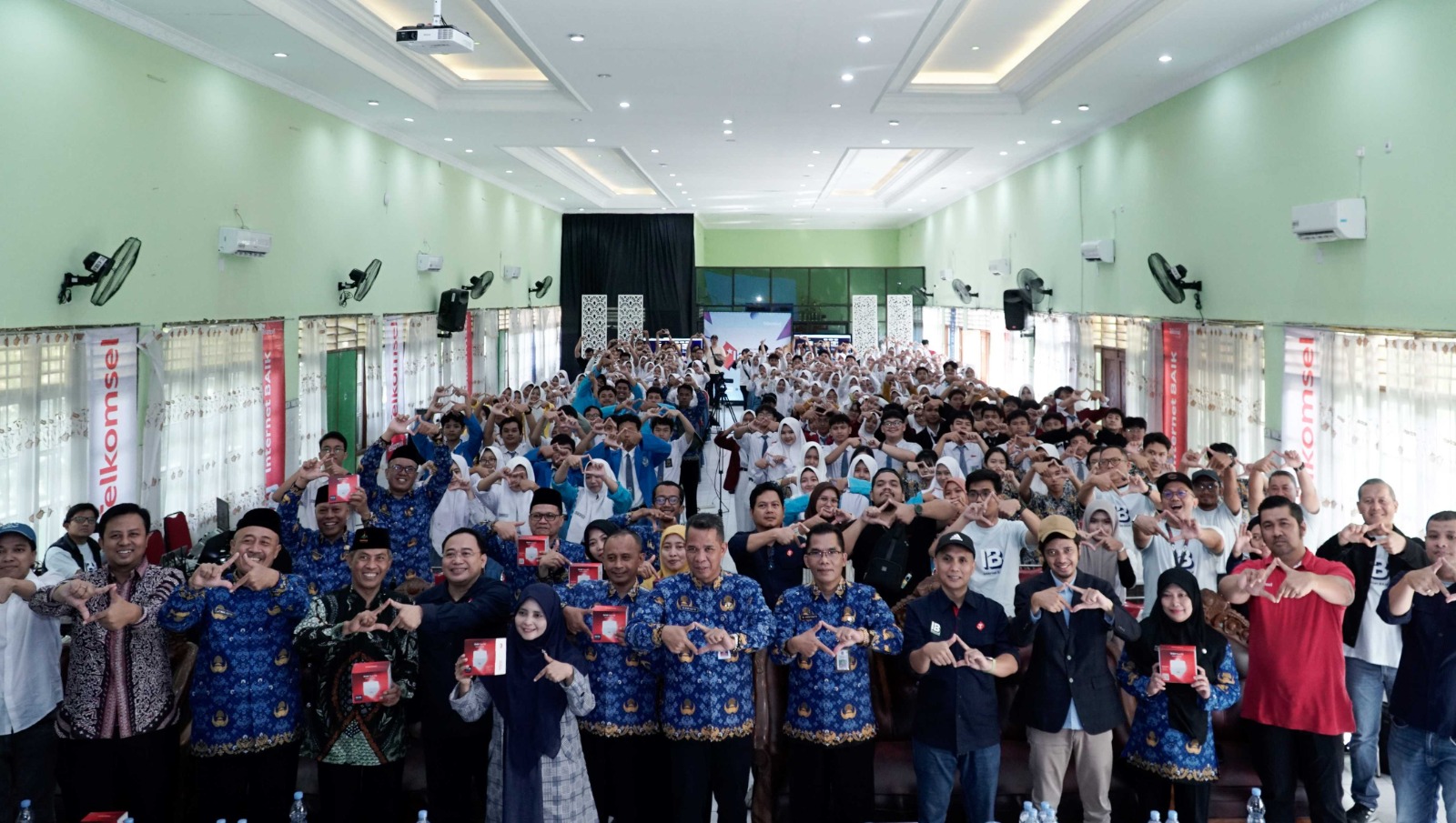Telkomsel Sukses Gelar IBFEST Series 9, Jangkau 10.000 Pelajar dan Guru Tingkatkan Literasi Digital