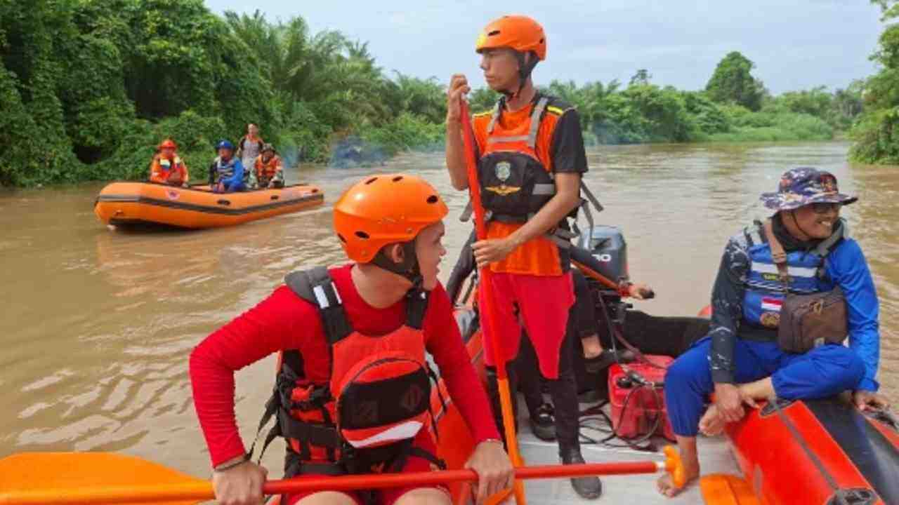 Tragedi Hari Pertama Lebaran di OKI: Speedboat Tersedot Pusaran Air, Pengemudi Hilang!