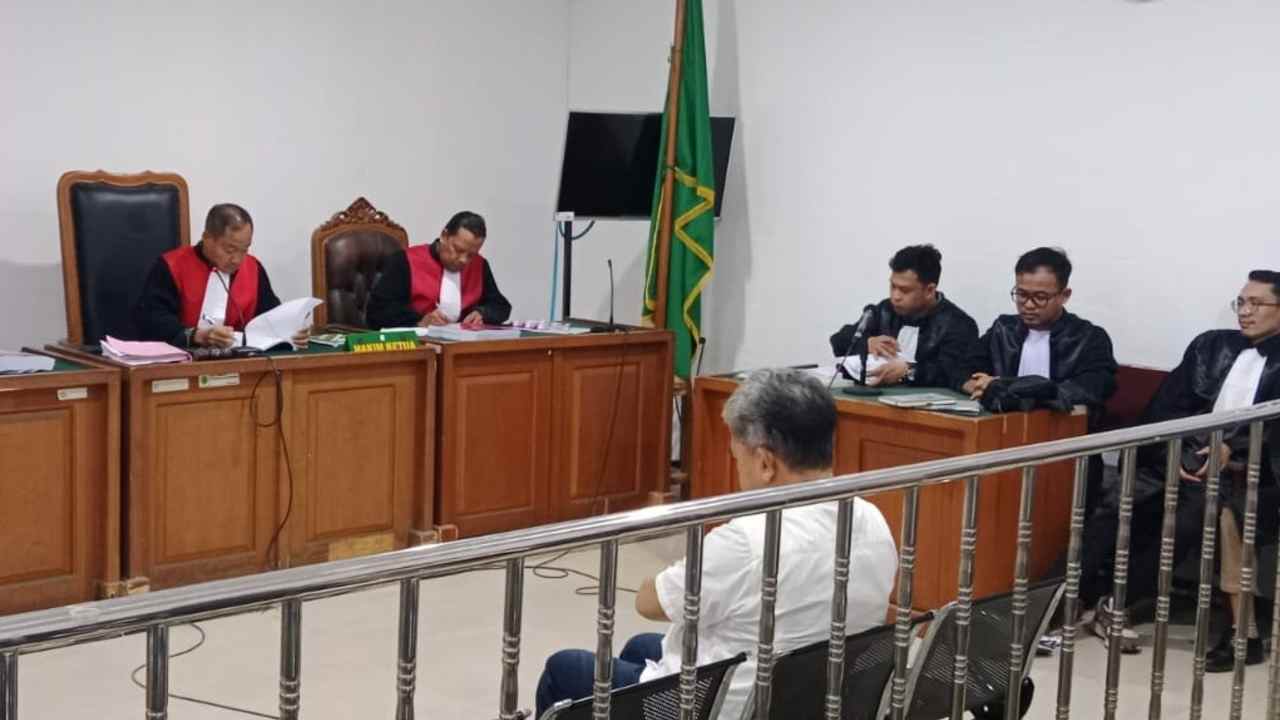 Terdakwa Dugaan Korupsi Pengadaan APAR Desa di Empat Lawang Dituntut 1 Tahun 8 Bulan Penjara