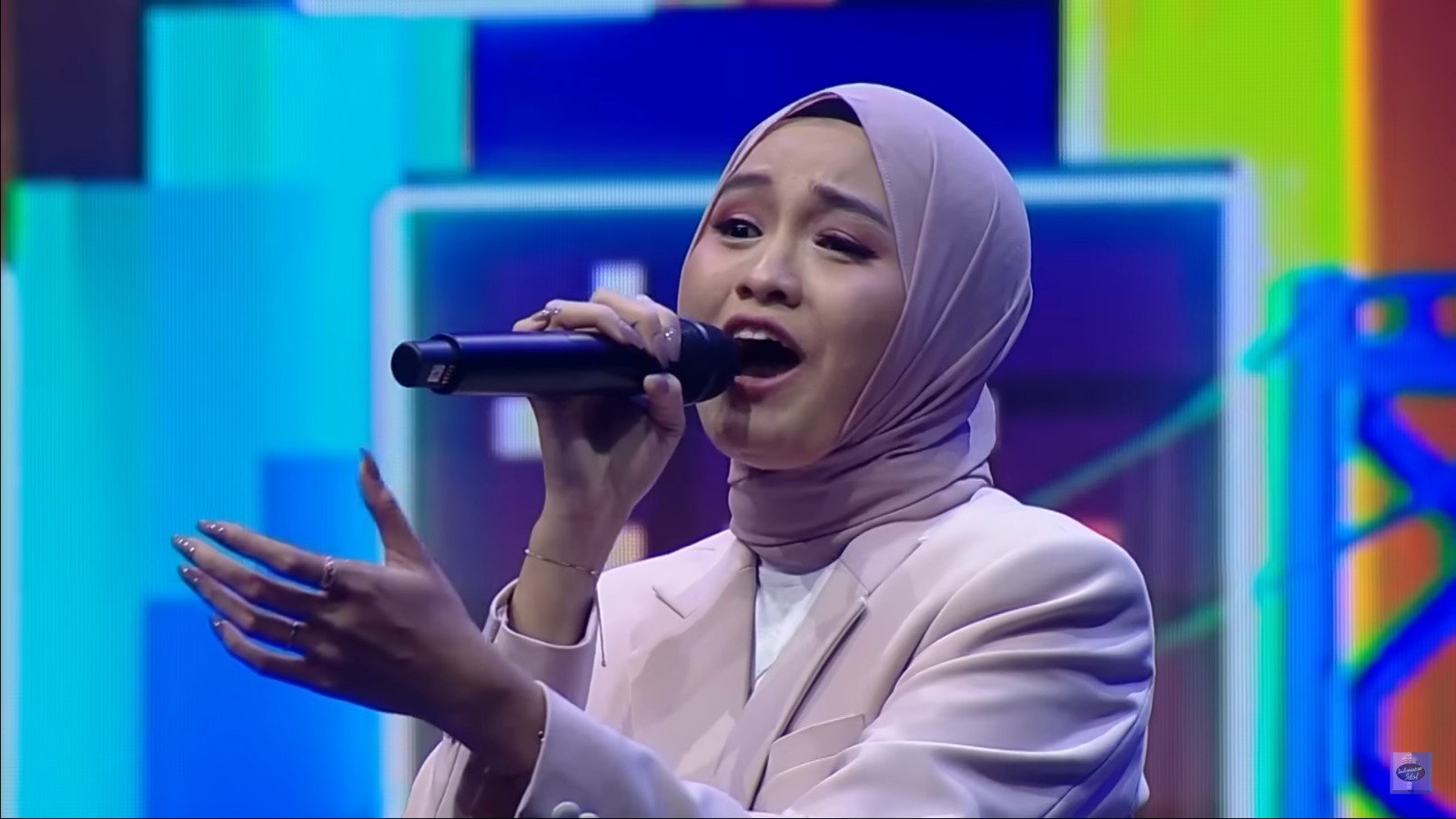 Salma Indonesia Idol Bawakan Lagu Ciptaan Sendiri, 5 Juri Auto Nangis