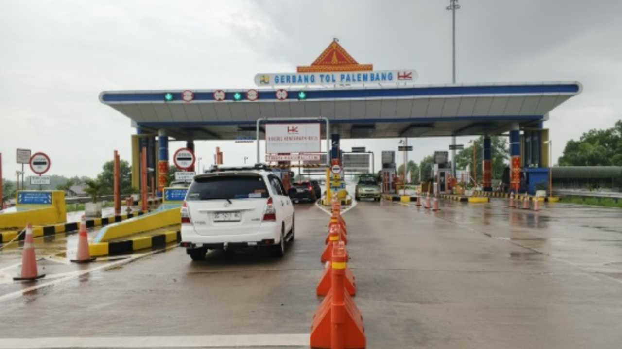 H-3 Tahun Baru, Trafik Kendaraan Lintasi Jalan Tol Trans Sumatera Naik 29,50 Persen