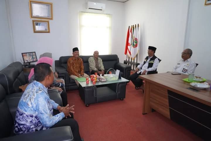 Kakan Kemenag Muratara Dr H Ikral Terima Kunjungan Pengurus AGPAII