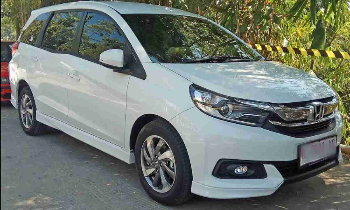 Cari Mobil Keluarga Terjangkau? Honda Mobilio Pilihan Tepat, Harganya Dibawah Rp200 Jutaan