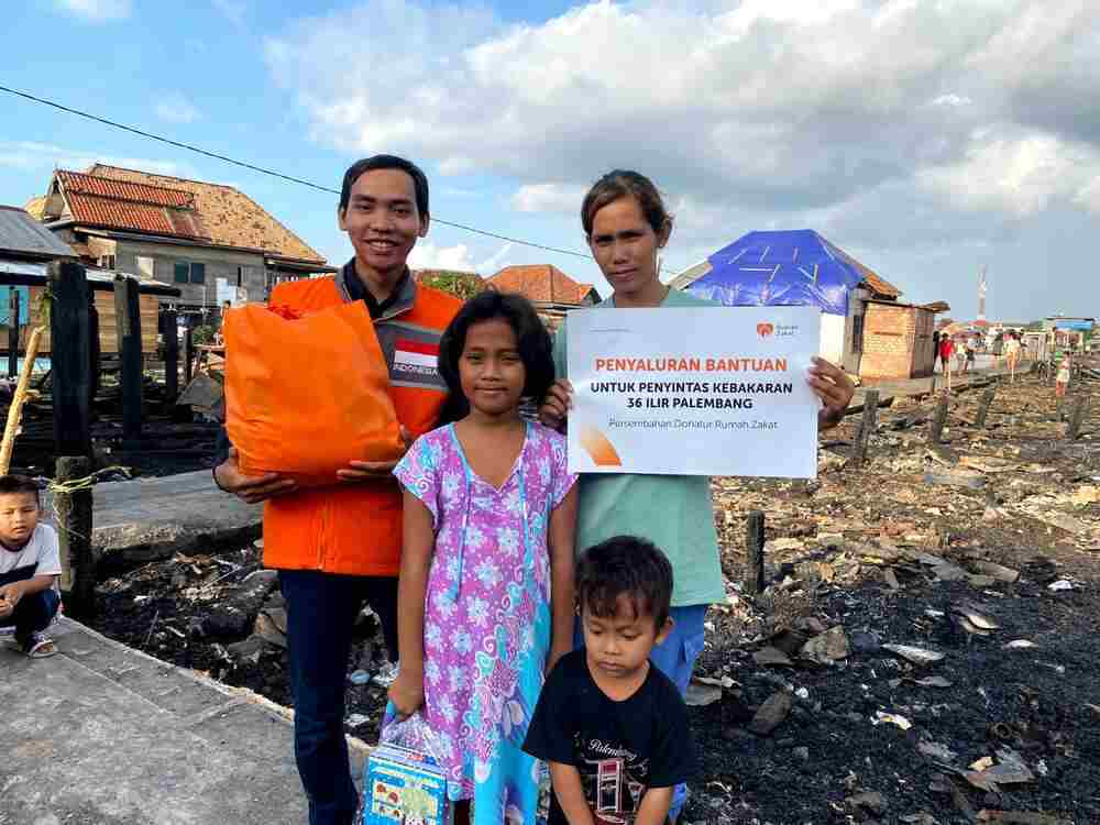 Untuk Penyintas Kebakaran 36 Ilir Palembang, Rumah Zakat Salurkan Bantuan Ini