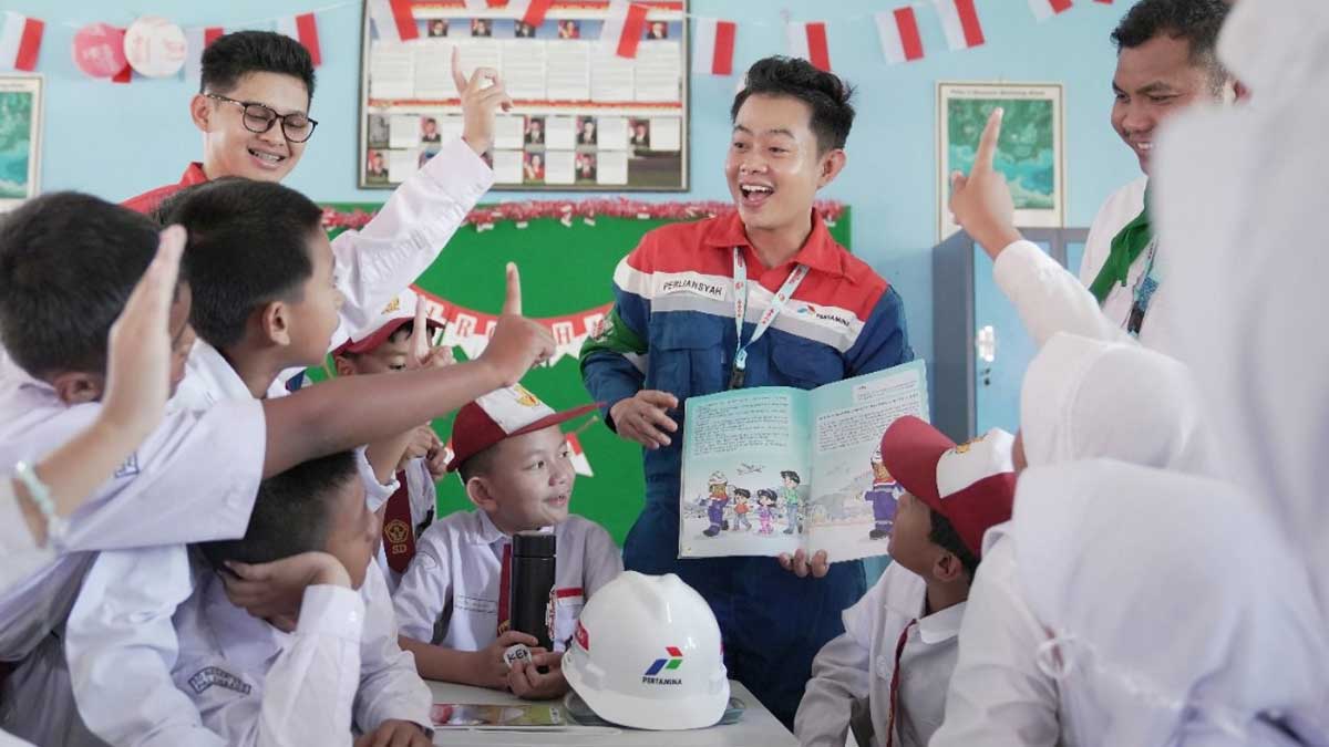 Kenalkan Migas Sejak Dini, Perwira Pertamina Plaju Edukasi Siswa Lewat PEN 8.0