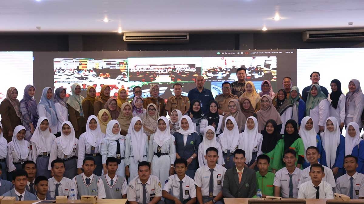 Sosialisasi Bidiksiba, Bukit Asam Dukung Pendidikan untuk Siswa-siswi dari Keluarga Prasejahtera