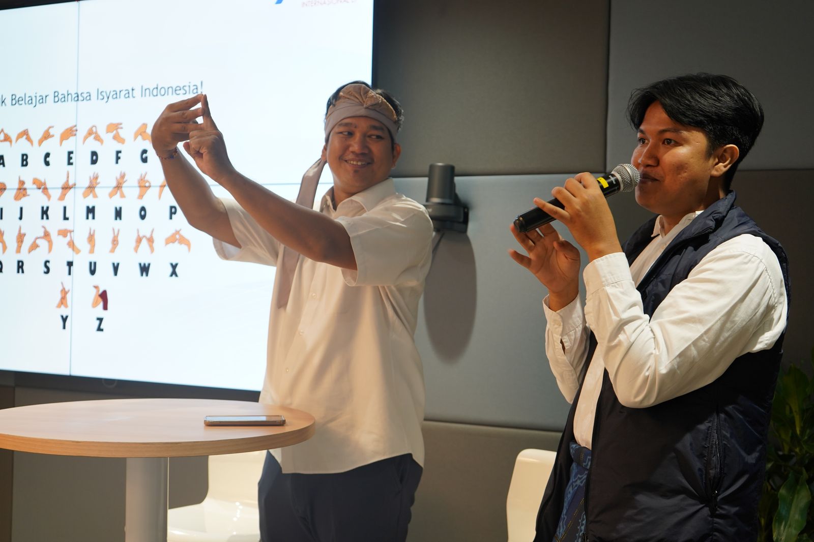 Pertamina Internasional EP Peringati Hari Kartini 2025 dengan Pelatihan Bahasa Isyarat