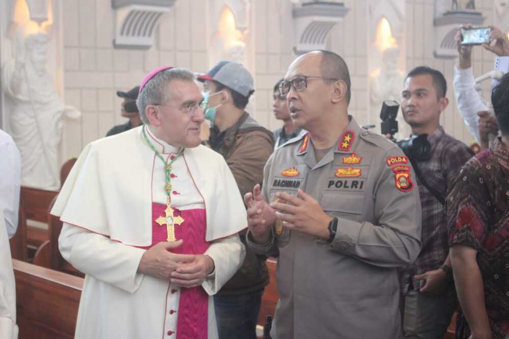 Kapolda Sambut Kedatangan Dubes Vatikan Mgr Piero Pioppo di Palembang