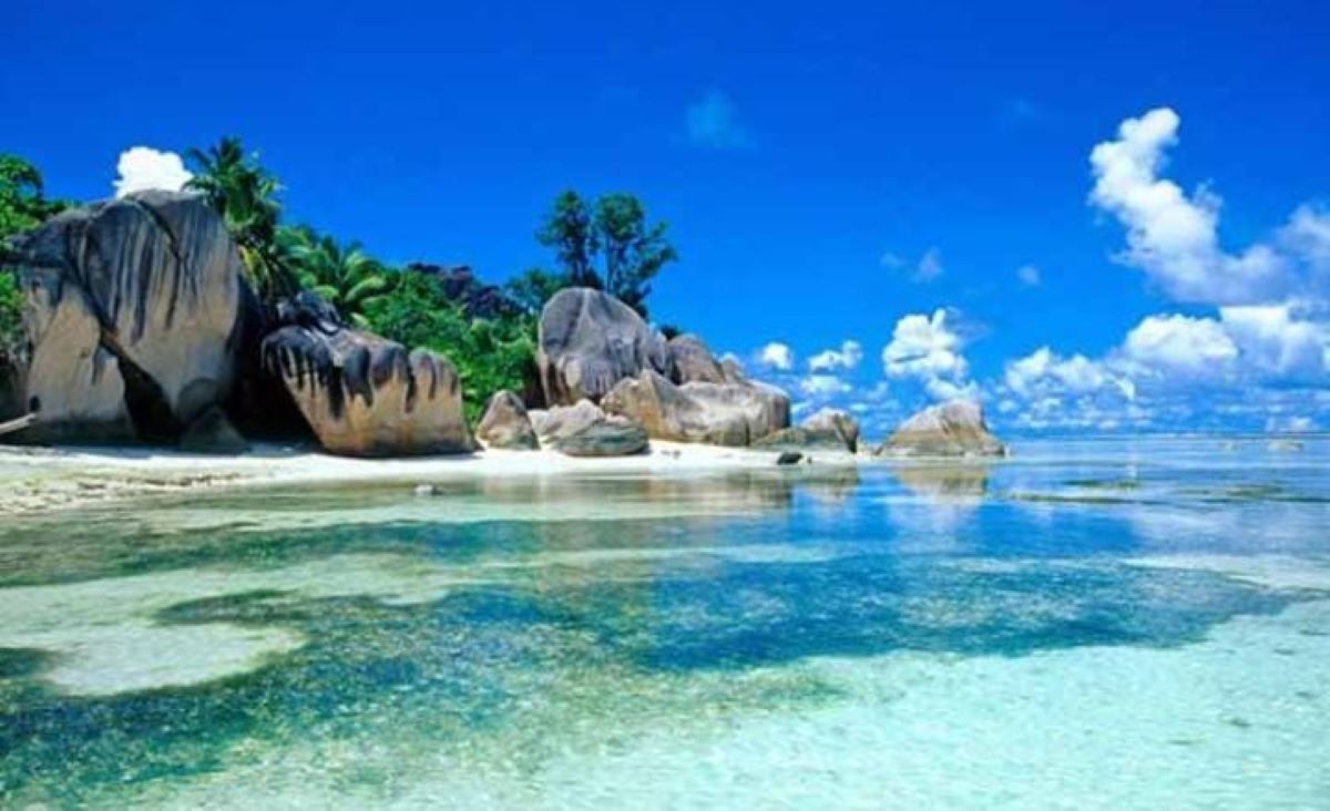 Liburan Akhir Tahun Wajib Ke Pulau Bangka, 5 Wisata Pantai Tarif Masuknya Murah Banget