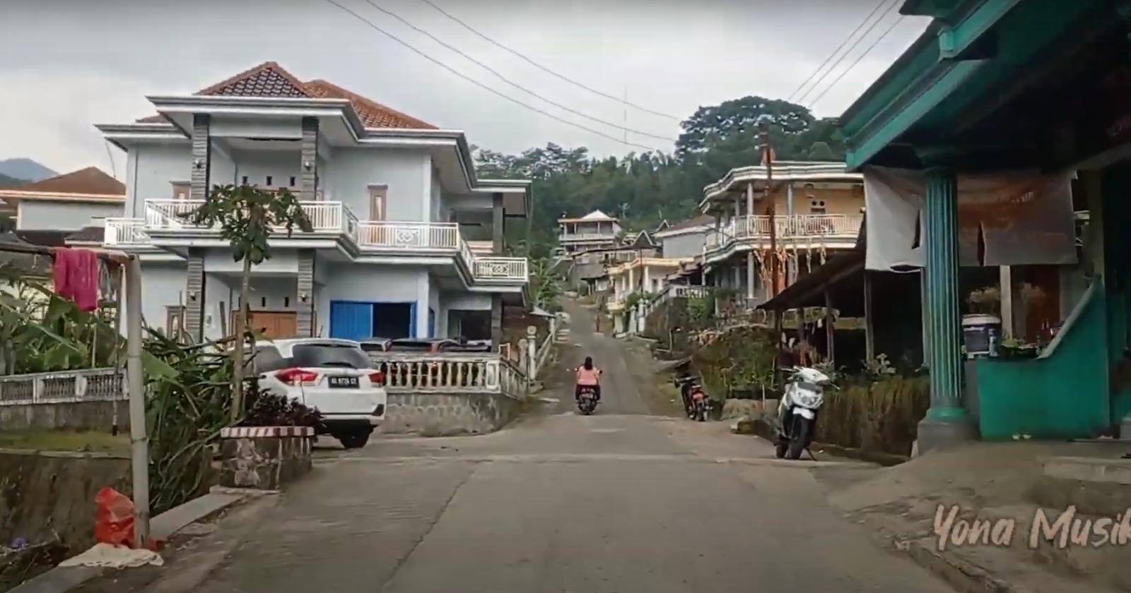Kampung Unik di Wonogiri: Tersembunyi di Lereng Gunung, Berderet Rumah Bak Istana, Ini Pekerjaan Warganya