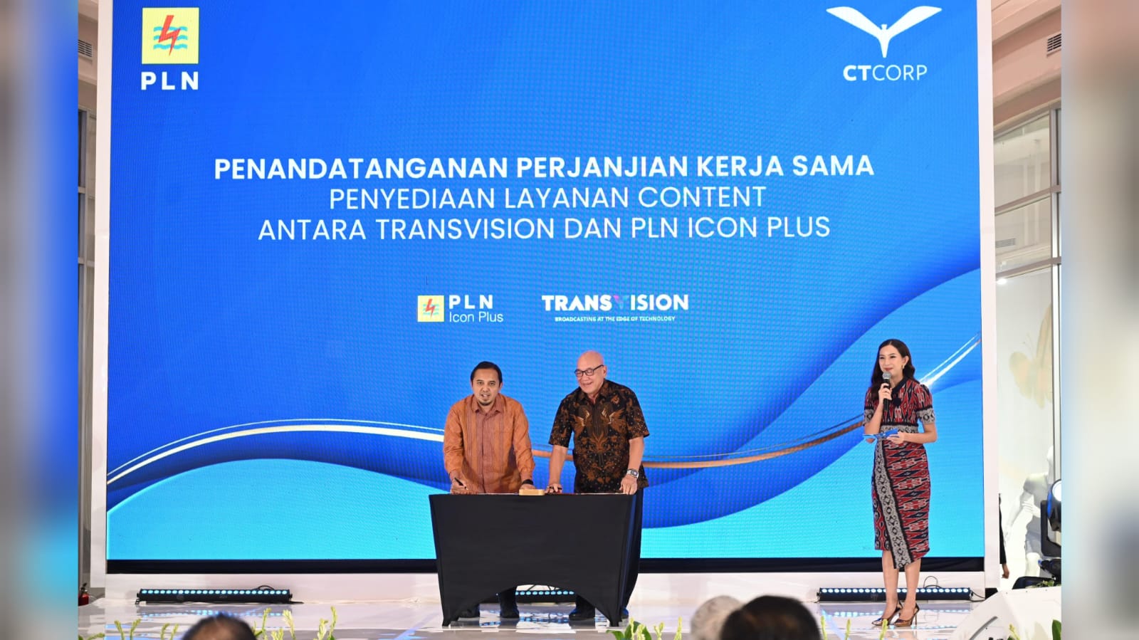 PLN Icon Plus dan Transvision Jalin Kerjasama untuk Masa Depan Hiburan Digital Indonesia