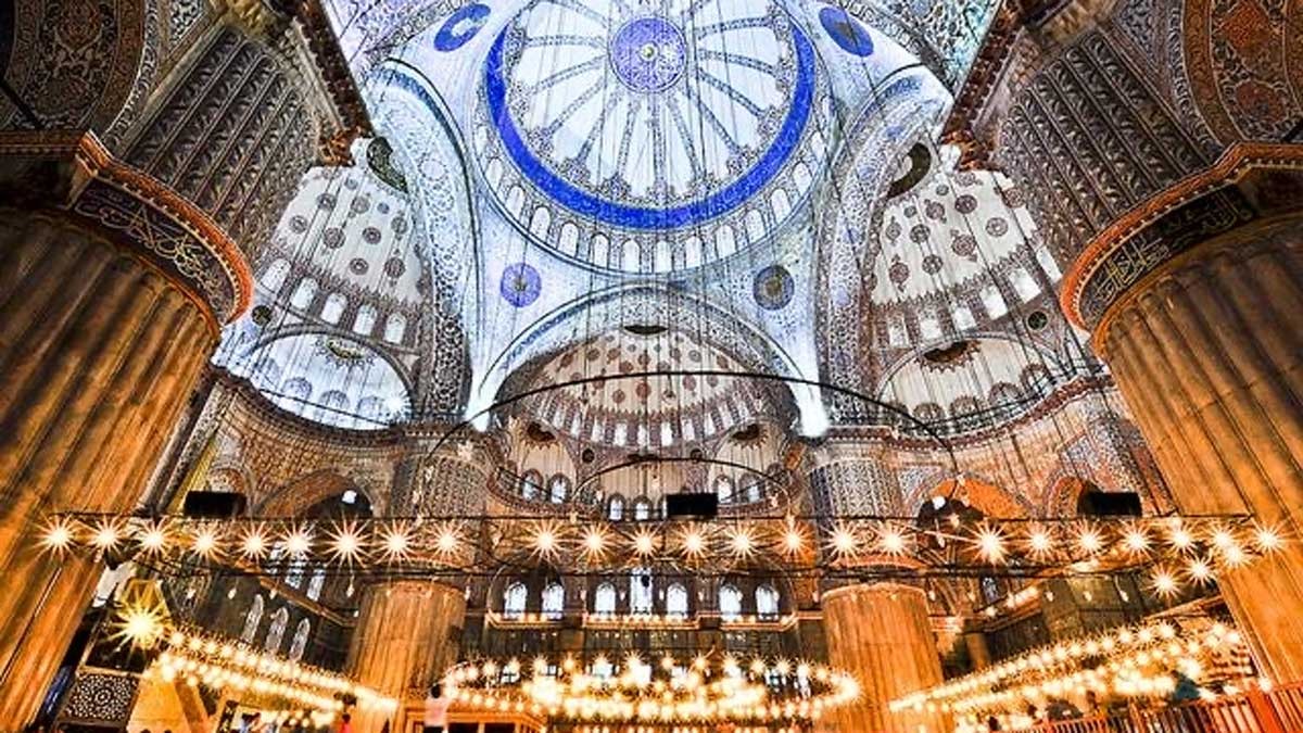 Indahnya Masjid Biru Ini, Bukti Tingginya Arsitektur dari Kesultanan Ottoman