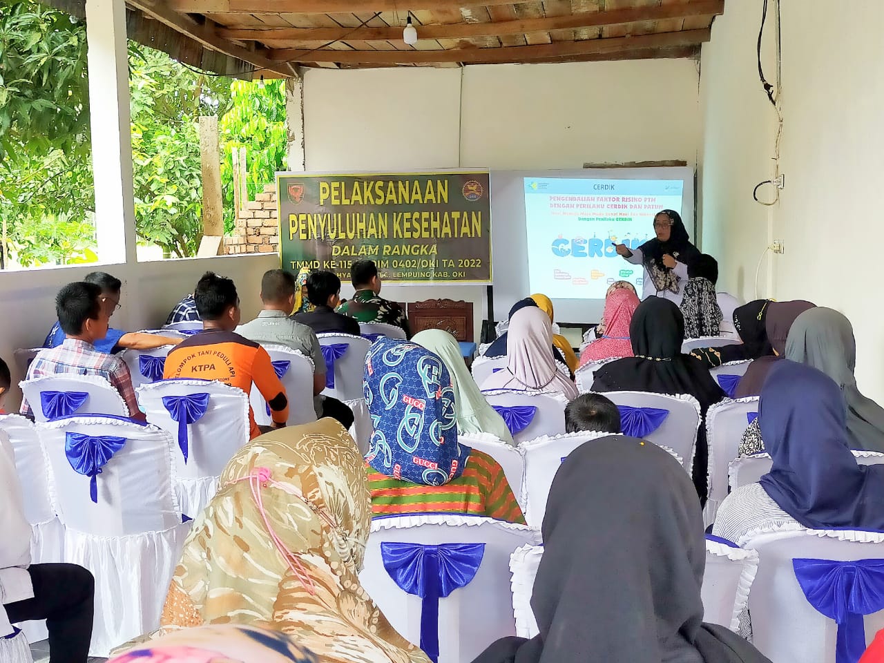 Satgas TMMD Ke-115 Berikan Penyuluhan Kesehatan Ke Warga Desa Cahya Bumi