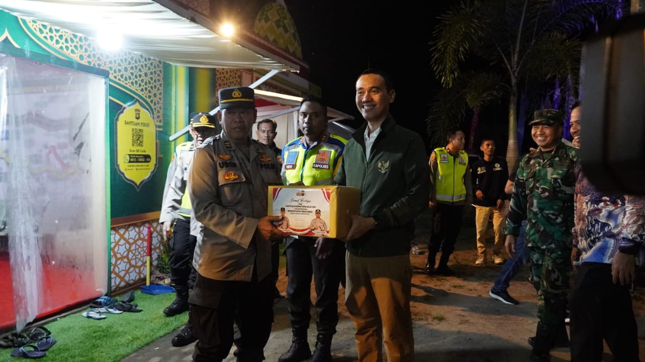 Bupati Muchendi Keliling Naik Motor Pantau Keamanan Malam Takbiran di OKI 