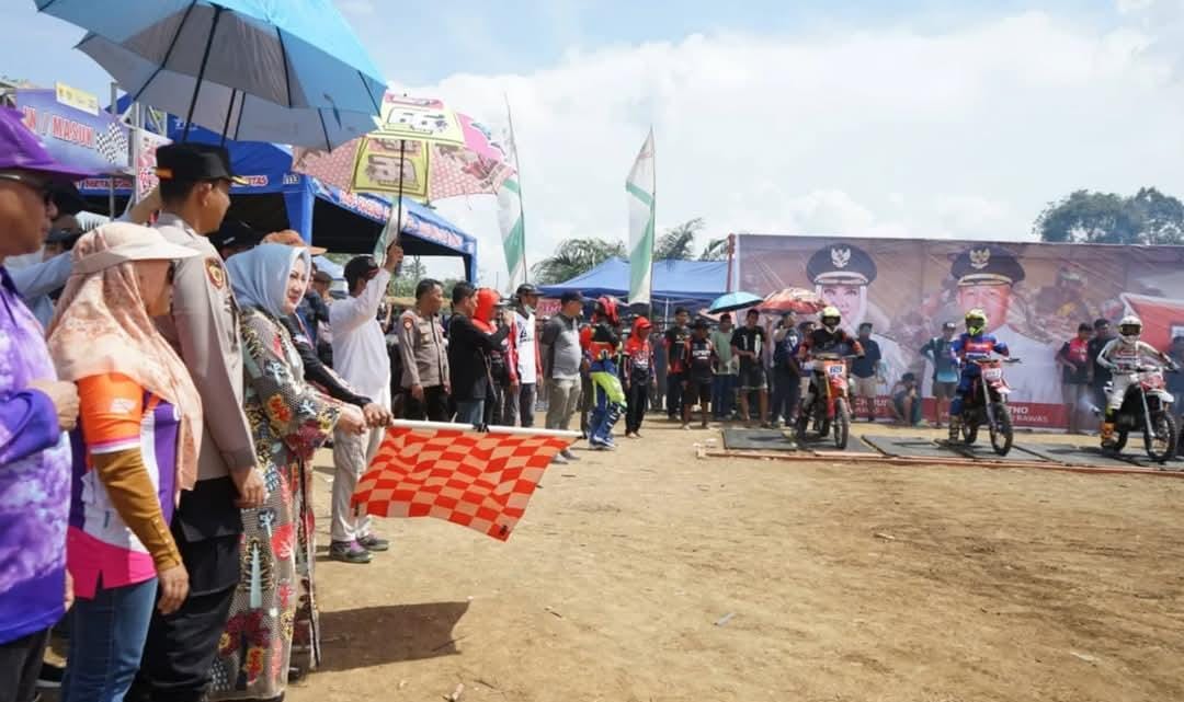Ratusan Peserta Ikuti Super Open Grasstrack Babe Motor Sport Kejurprov IMI Sumsel