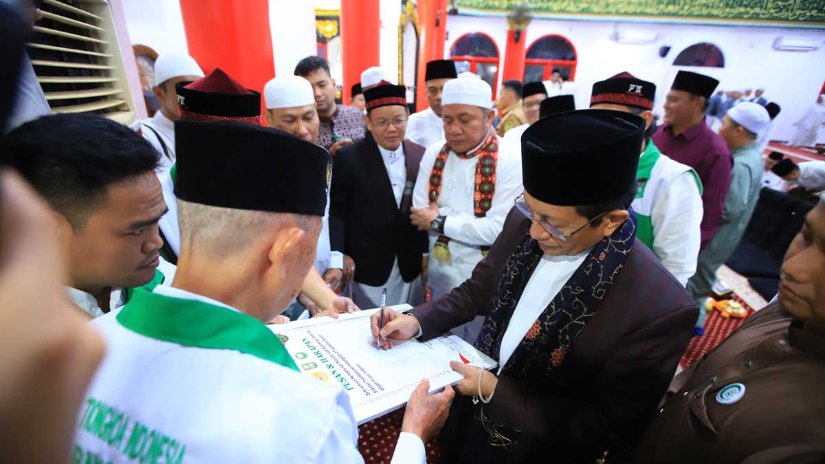 Tembus 5.000 Unit! Herman Deru Ceritakan Rahasia di Balik Suksesnya Program Rumah Tahfiz Sumsel kepada Menag