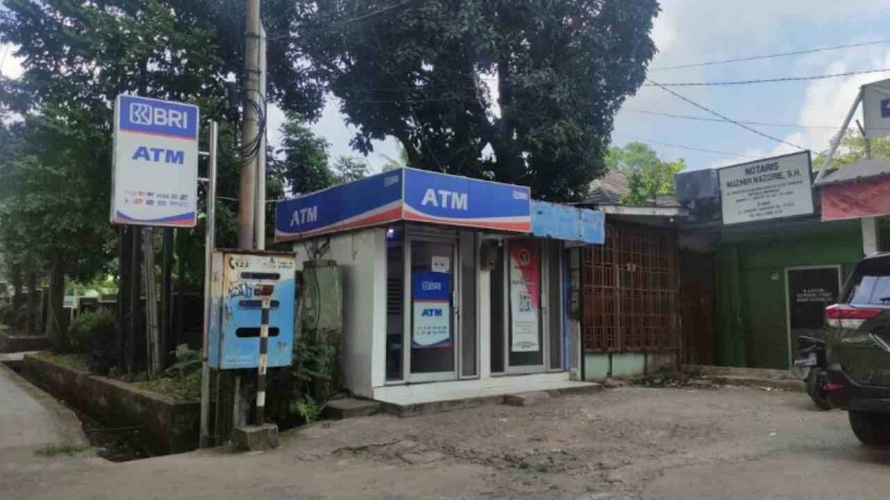 ATM BRI Menjangkau hingga Pelosok, Warga: Layanannya Praktis dan Lengkap!