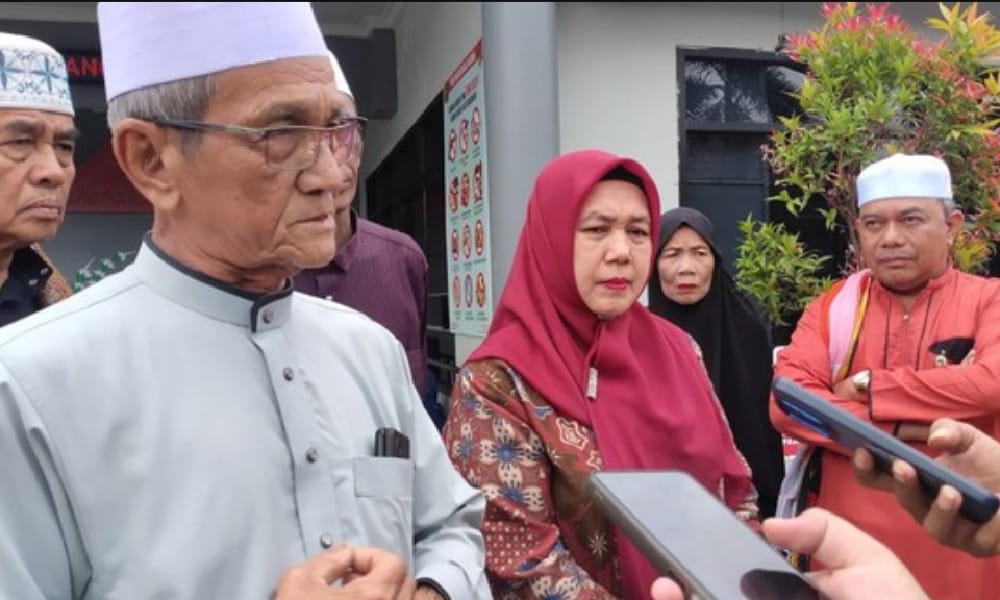 Haji Alim di tahan Rutan Pakjo, Puluhan Alim Ulama Palembang Datang Menjenguk 