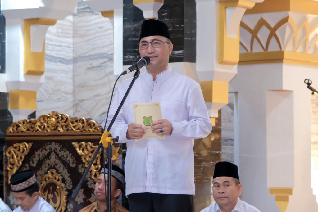 PJ Bupati Apriyadi Hadiri Maulid Nabi di Masjid Raya Abdul Kadim