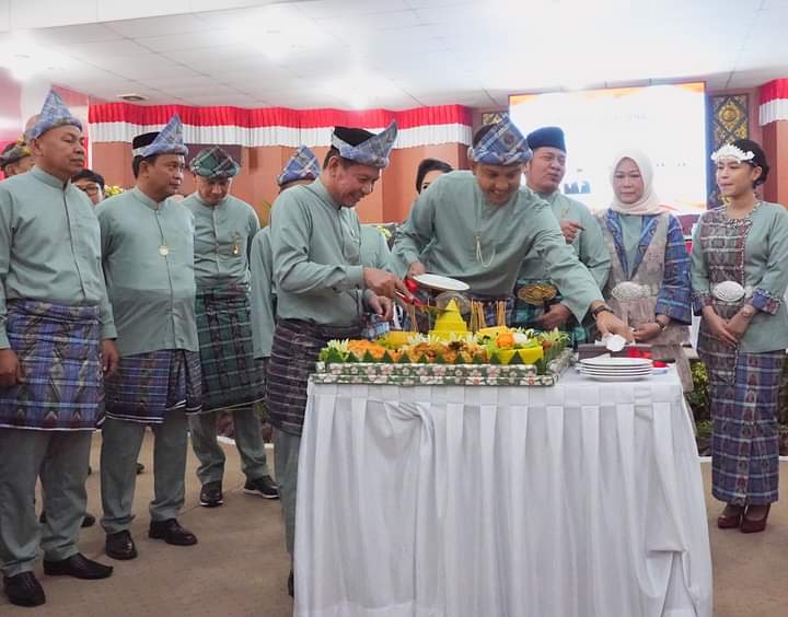 Paripurna Istimewa HUT Ogan Ilir ke-19, Panca Wijaya Akbar Selipkan Judul Lagu Rhoma Irama, Cek Kebenarannya