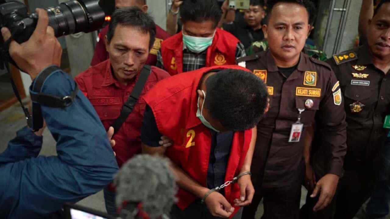  OTT Kejati Sumsel, Oknum Anggota DPRD Muara Enim dan Anaknya Diamankan