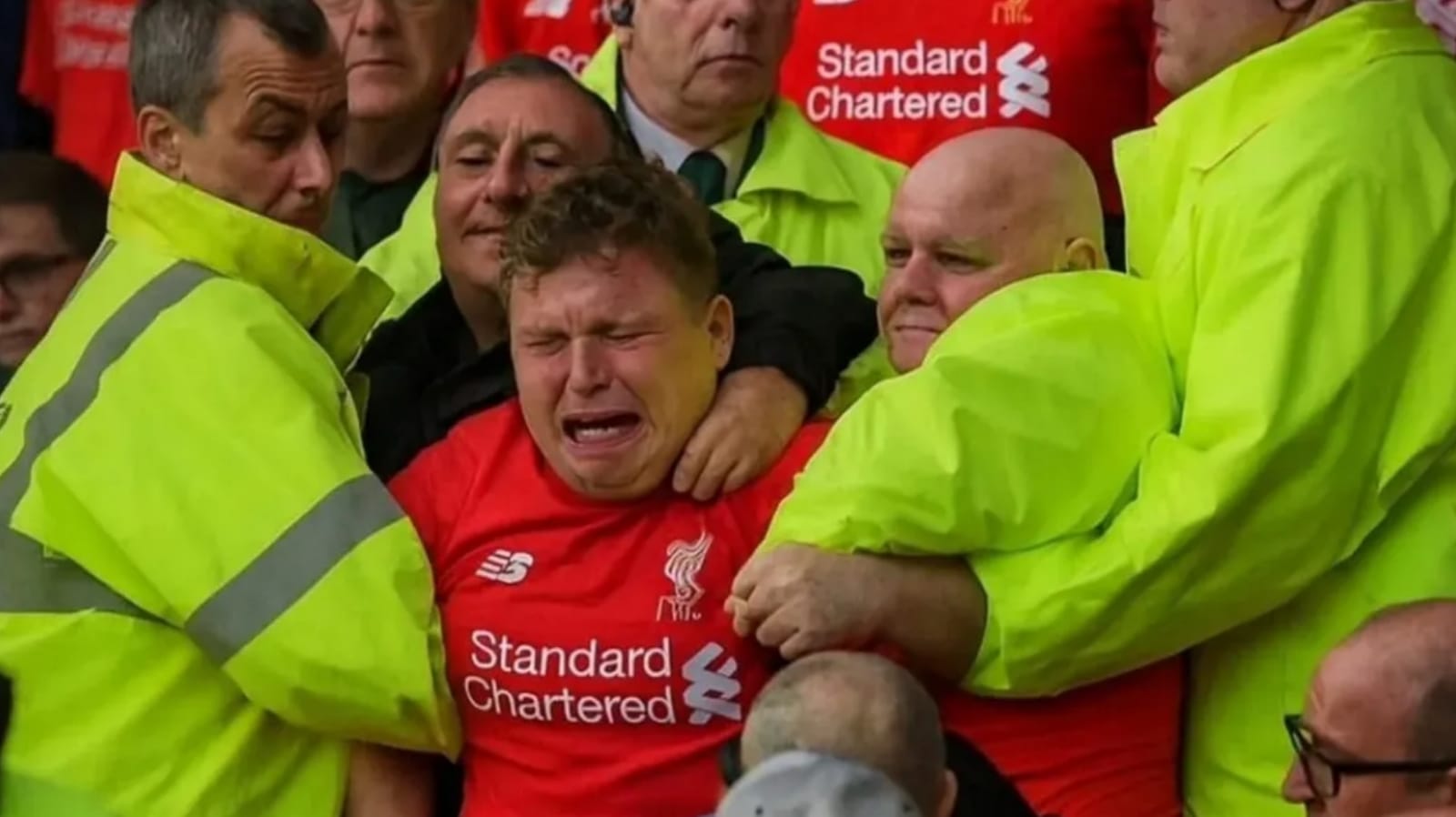 Liverpool 1-4 PSV: Titik Terendah Sang Juara Liga yang Semakin Hancur di Anfield