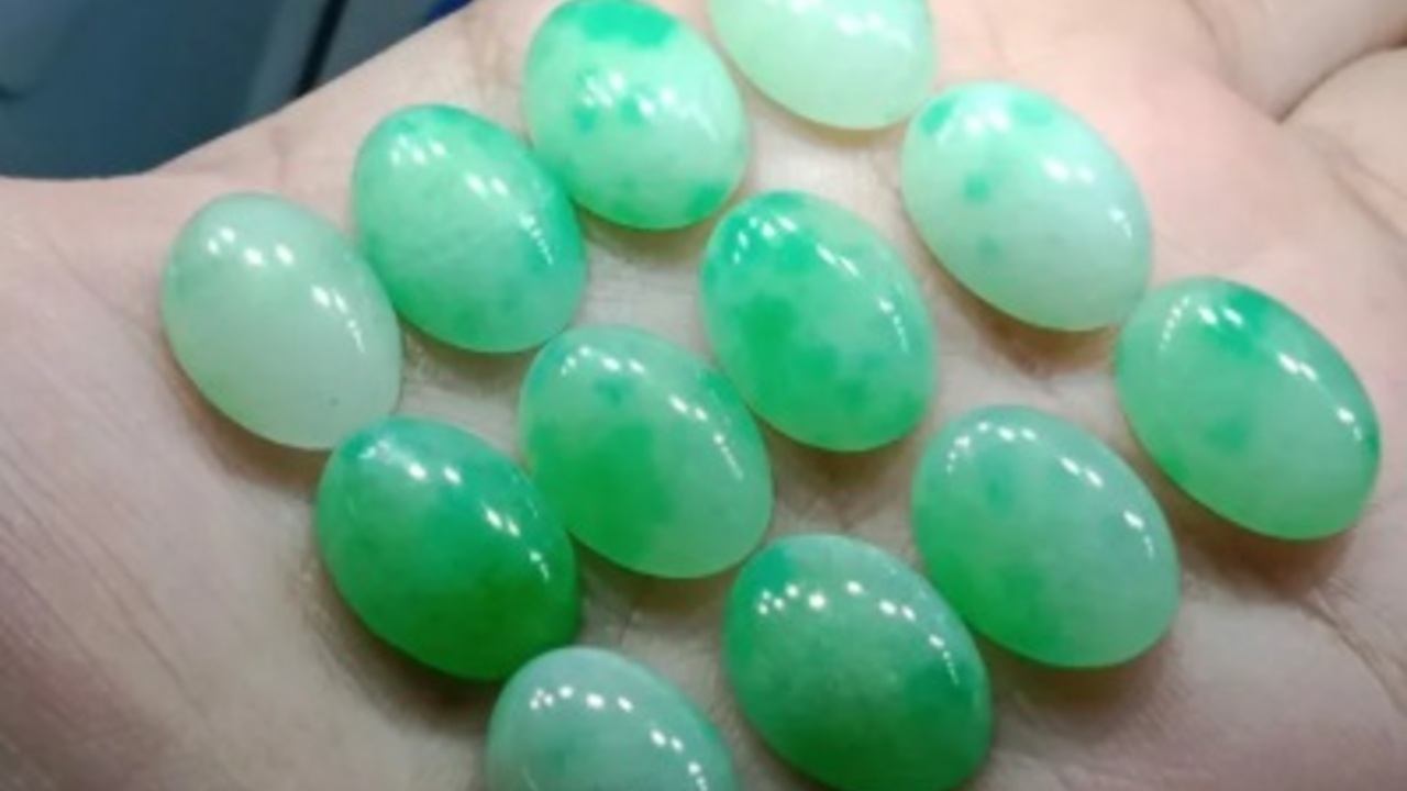 BONGKAR RAHASIA GIOK CINA! 9 Mustika Kaisar yang Konon Simpanan Kekuatan Gaib Langka